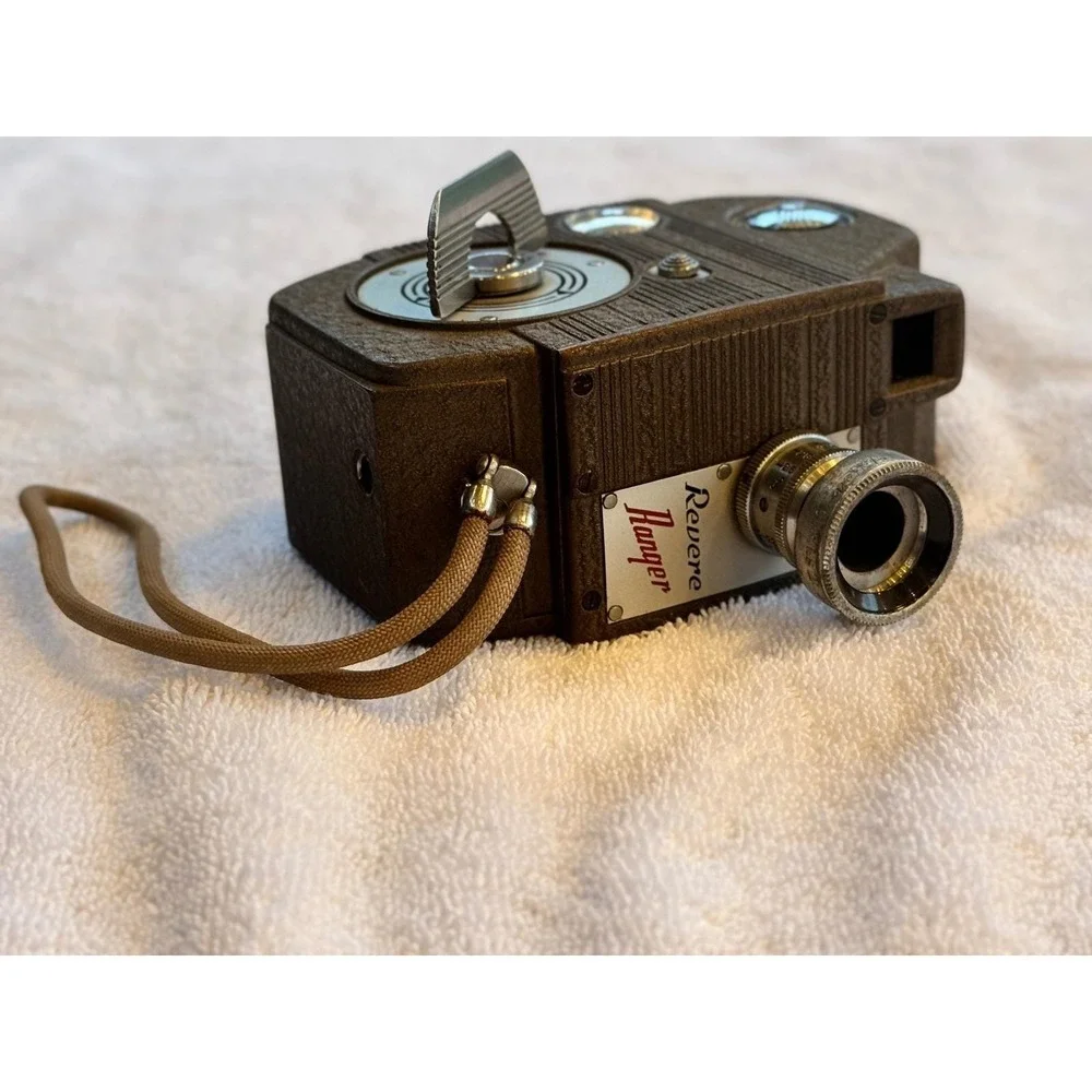 Revere Ranger Eight Model 81 Movie Camera Vintage Film‎ Camera Collectible